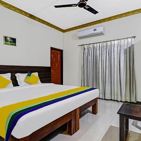 Lee Comfort Kushālnagar Exterior foto