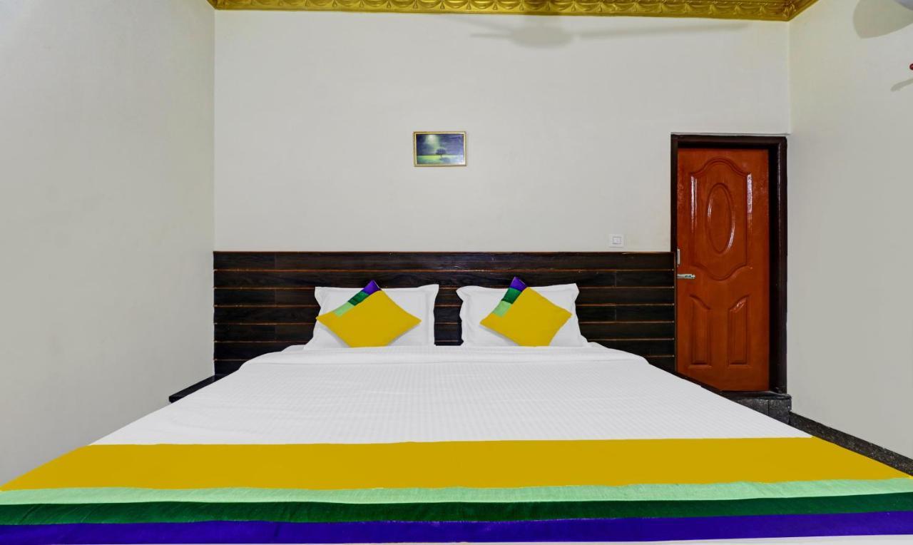 Lee Comfort Kushālnagar Exterior foto
